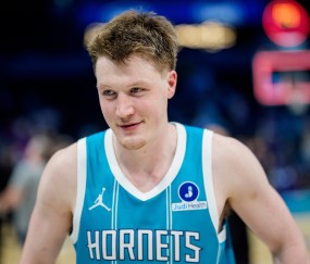 NBA最后一期新秀榜：克尼佩尔稳居榜首 弗拉格&amp;埃奇库姆紧随其后